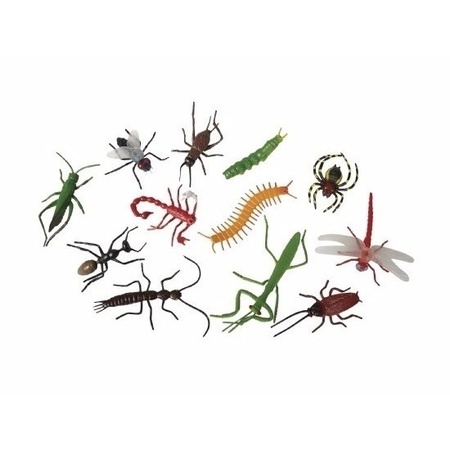 12x Plastic Halloween bugs/insects