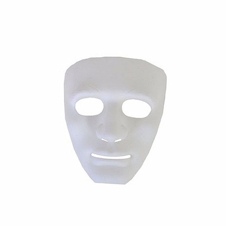 3 plastic ghost face masks